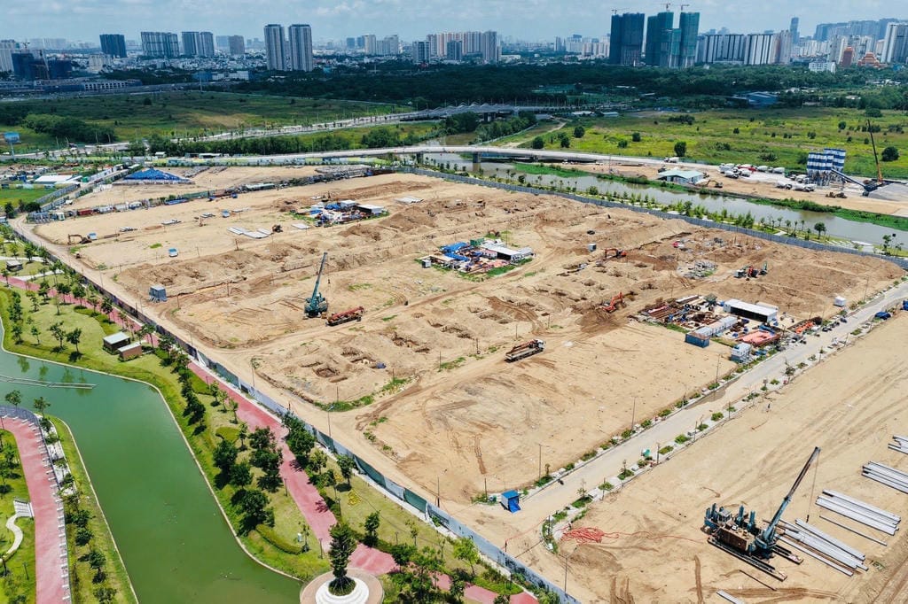 tien do xay dung biet thu sola the global city
